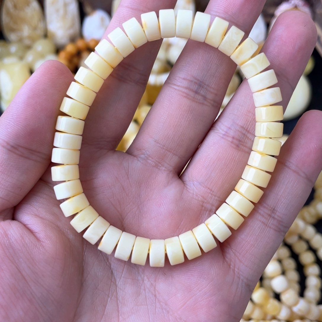 琥珀手串未镶嵌8+俄料阿尔卑斯浓蜡药片手串