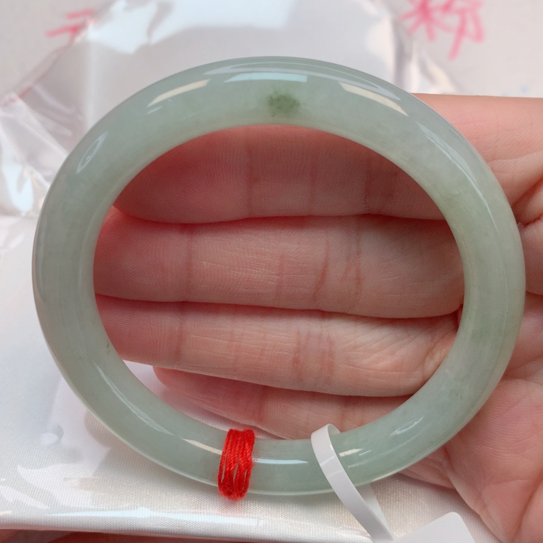 翡翠未镶嵌手镯54.9圆条 茶绿底 完整度高推荐