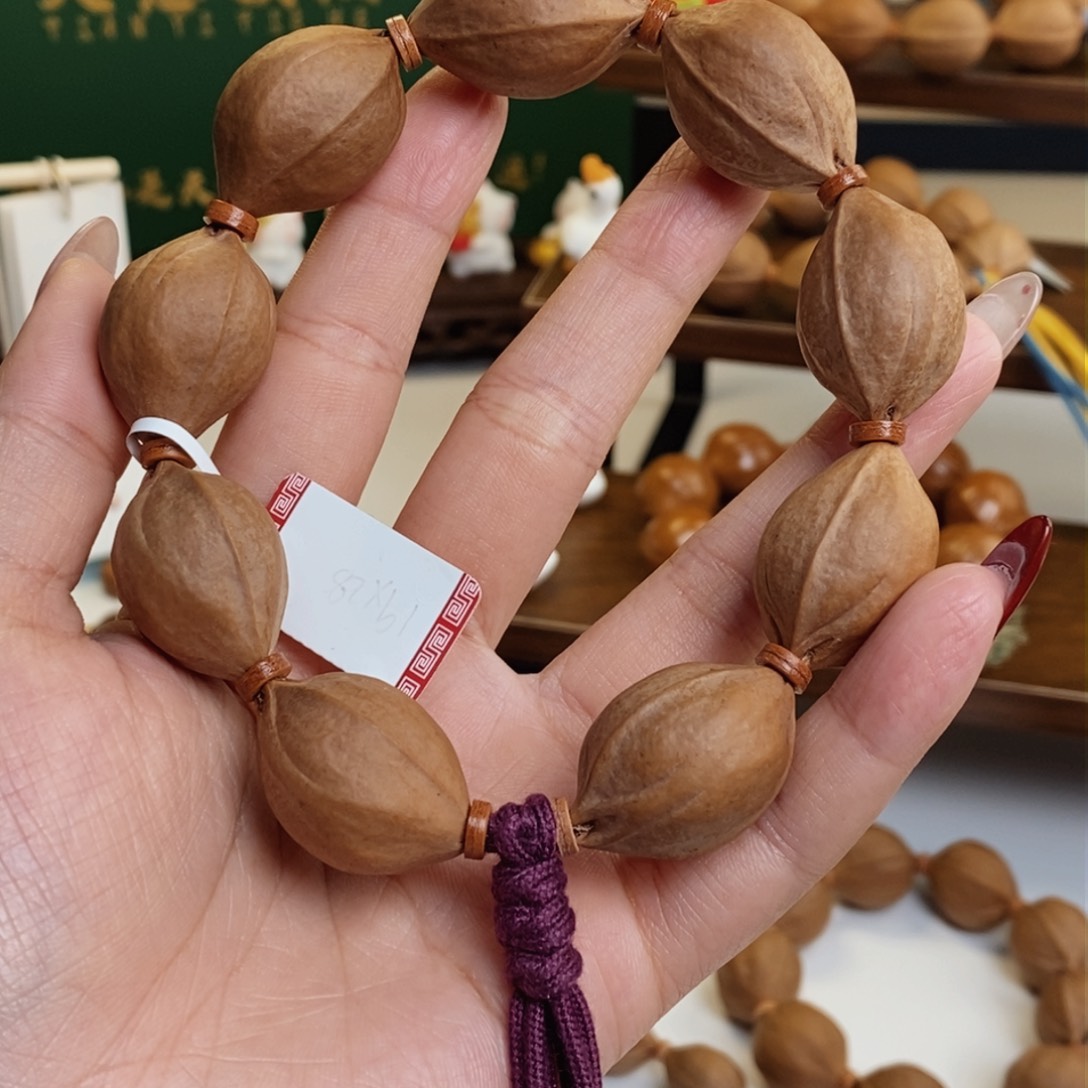 j***j19/28梅林铁核素串老树橄榄核