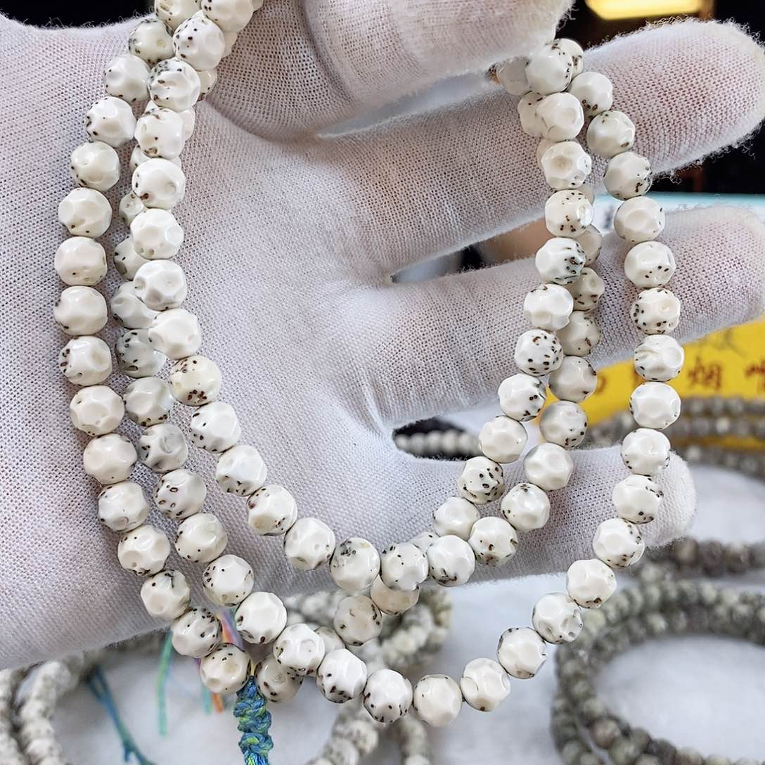 星月菩提手串A****?星月菩提雕刻手串