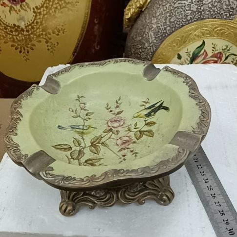 壶瑕摆。。。。，。。。。。。。。。。。