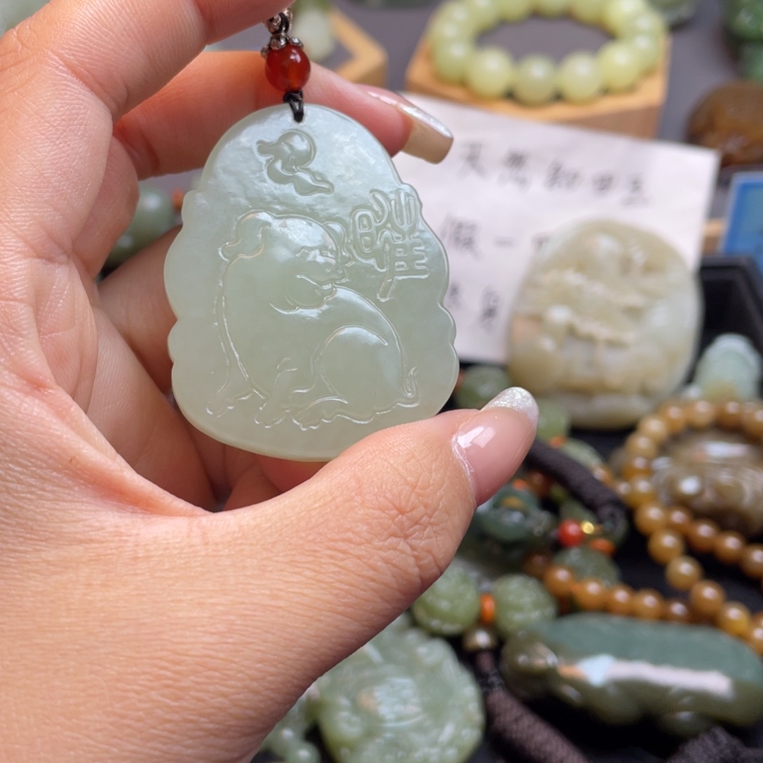 和田玉颈饰未镶嵌