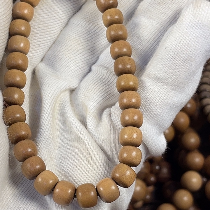 檀香木老山檀6×7手串