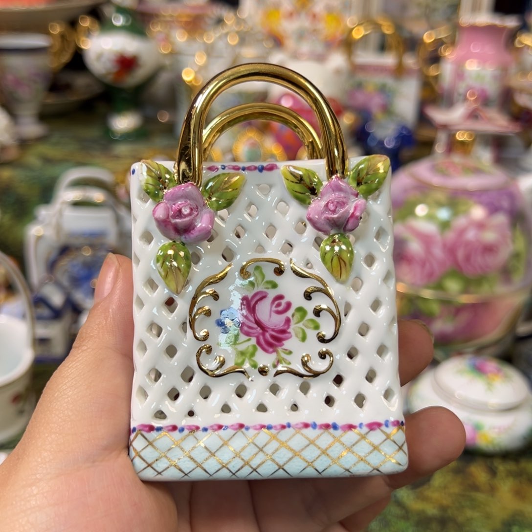 摆件鹿与海陶瓷家居用品有限公司