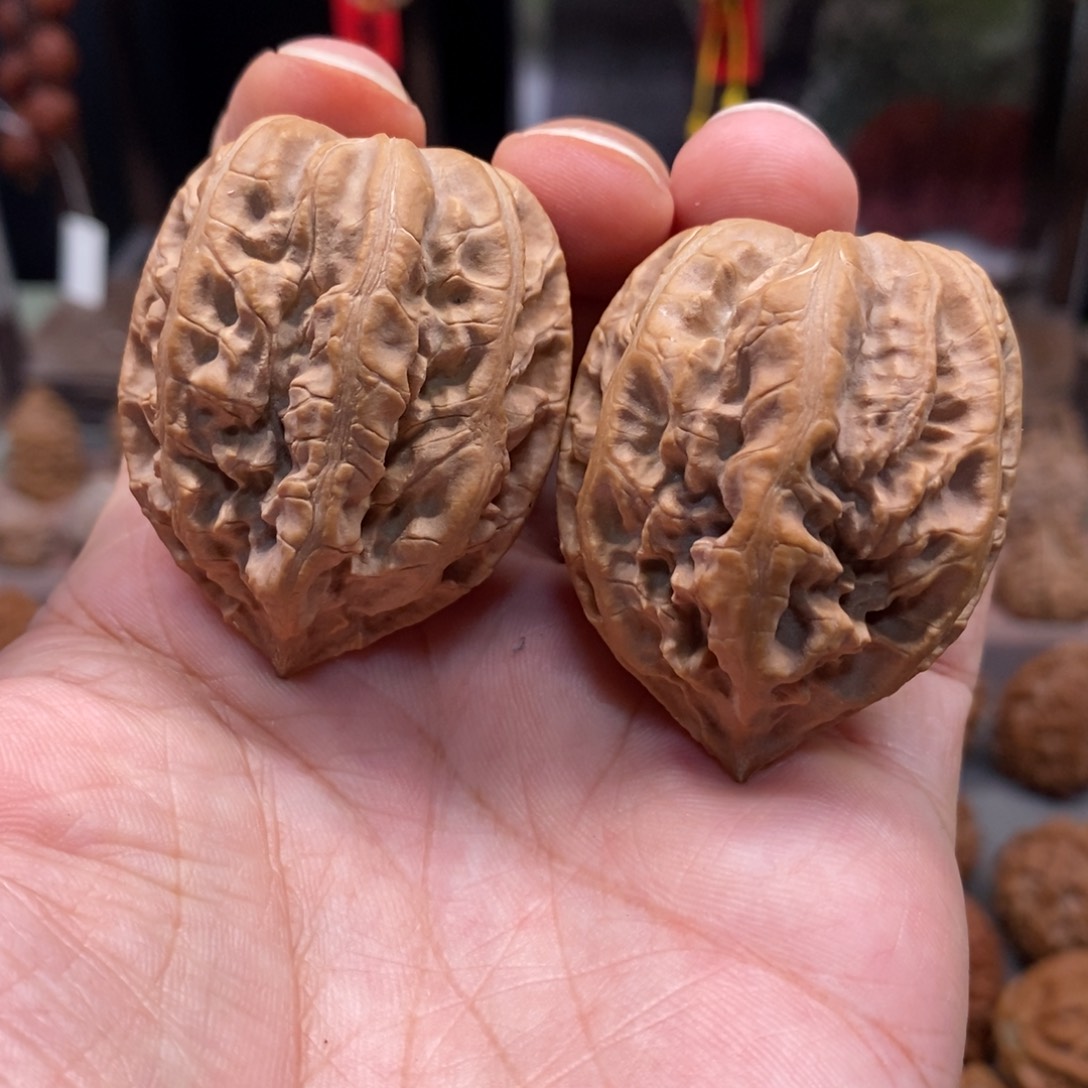 文玩核桃把件巨石强森