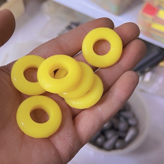 竿止黄色发10个111
