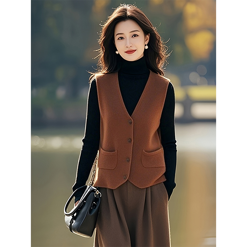 棕色V领外搭叠穿坎肩针织马甲女2026新款春季穿搭潮好看流行上衣