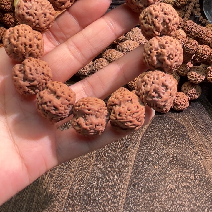 峰***…金刚菩提手串四瓣
