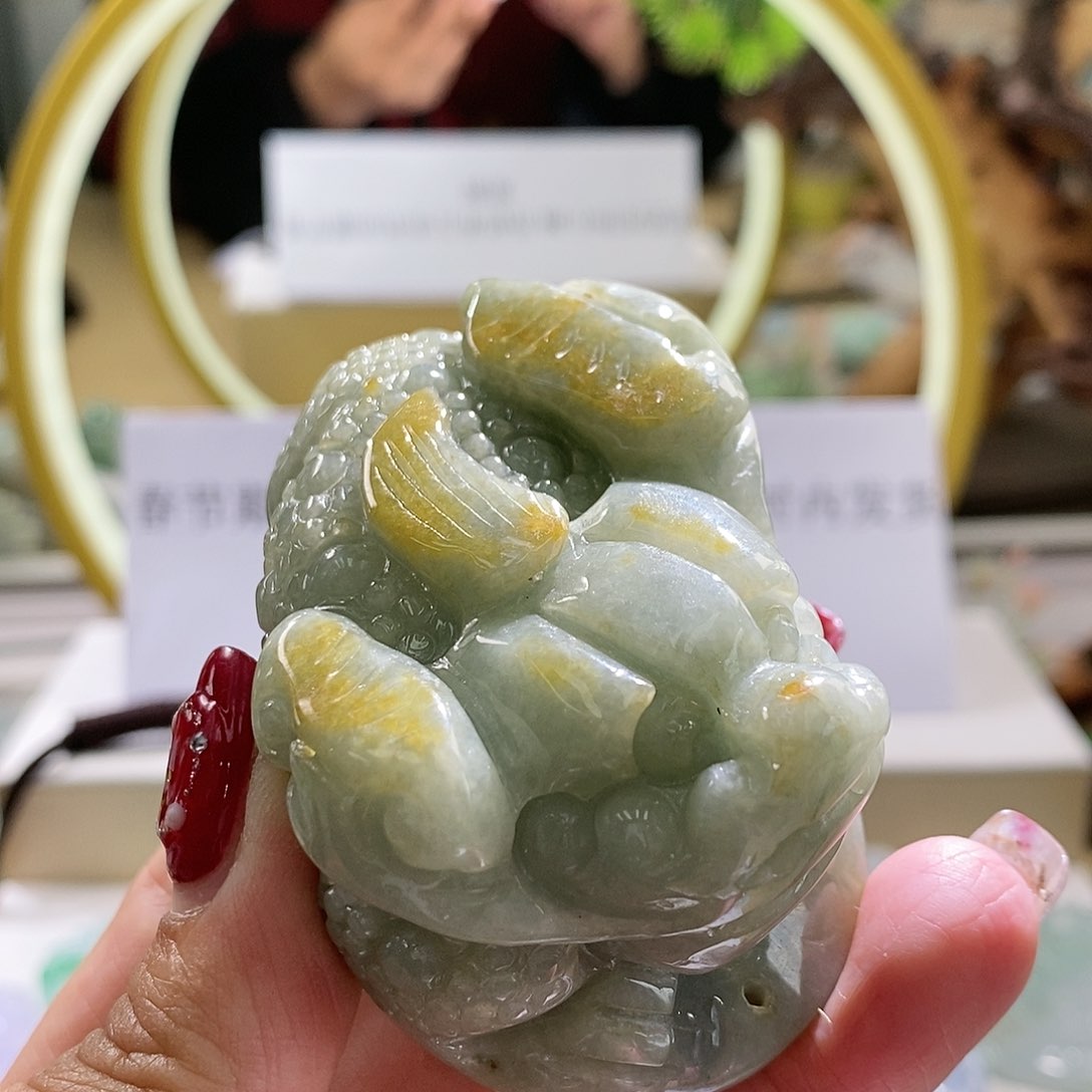 【闪购商品】翡翠颈饰未镶嵌金蟾