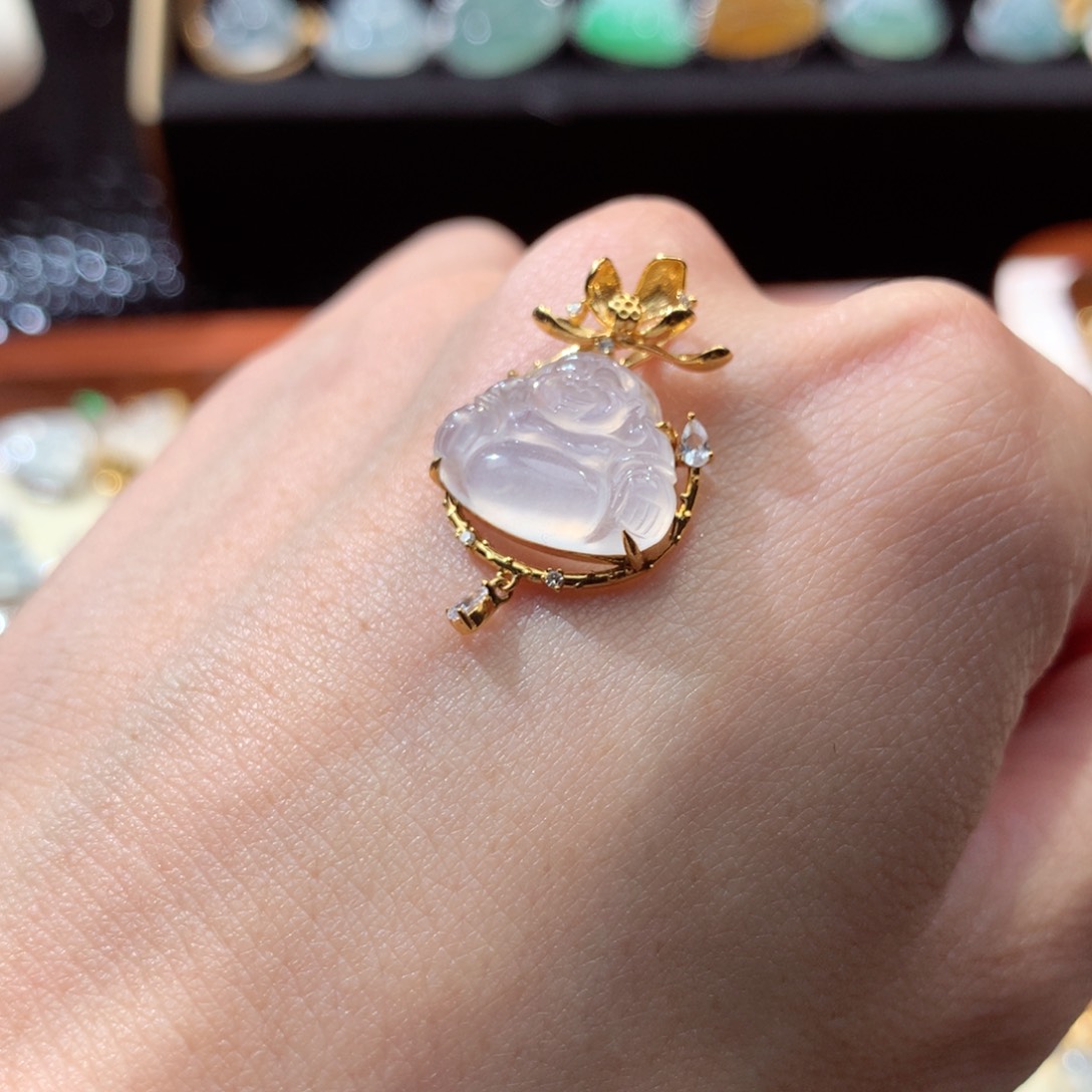 翡翠18K金镶嵌挂件谢****翡翠