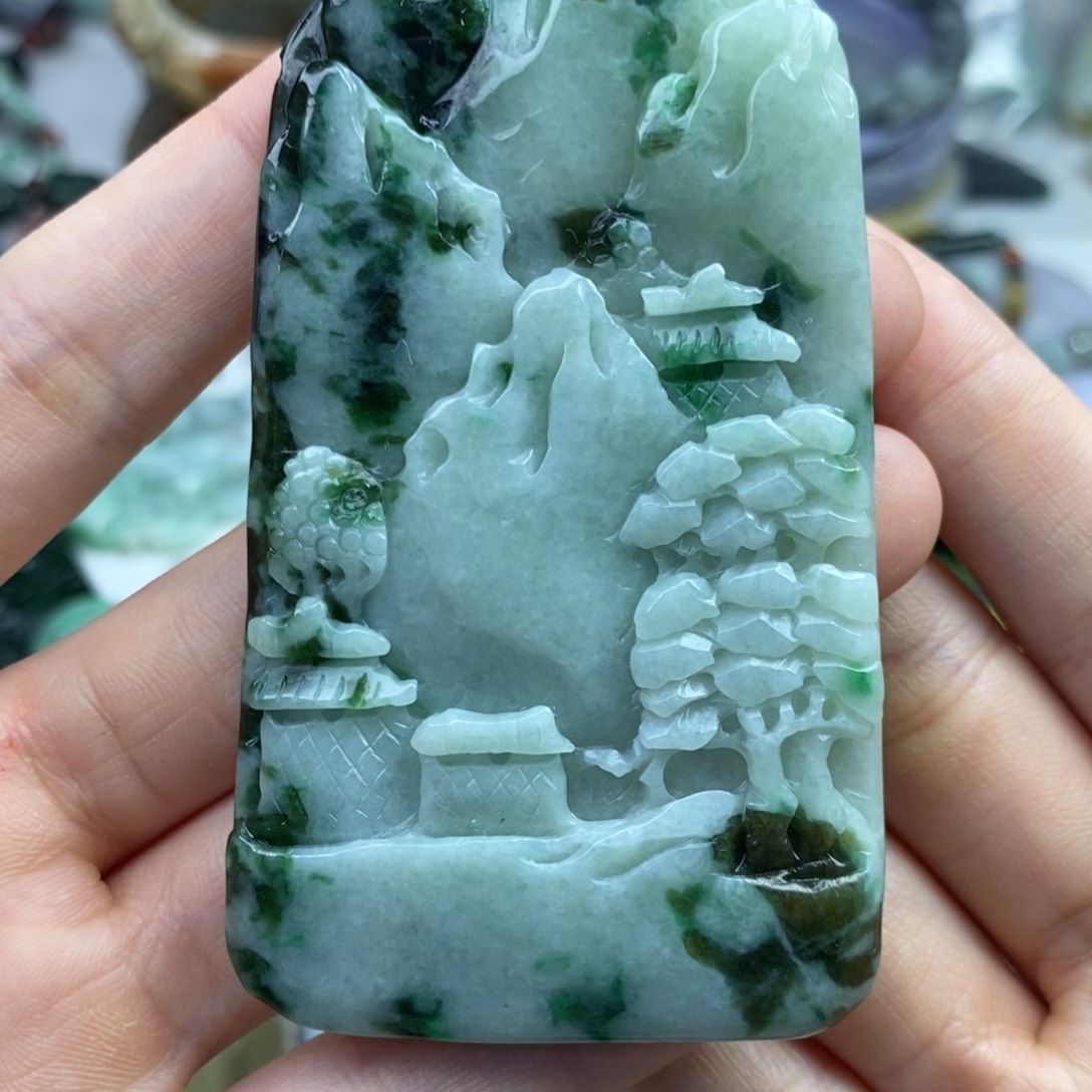 翡翠未镶嵌颈饰吊坠