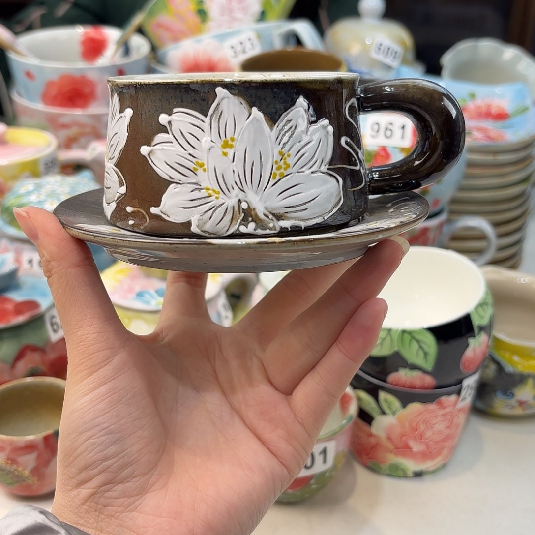 瓷片兔兔好可爱呀打