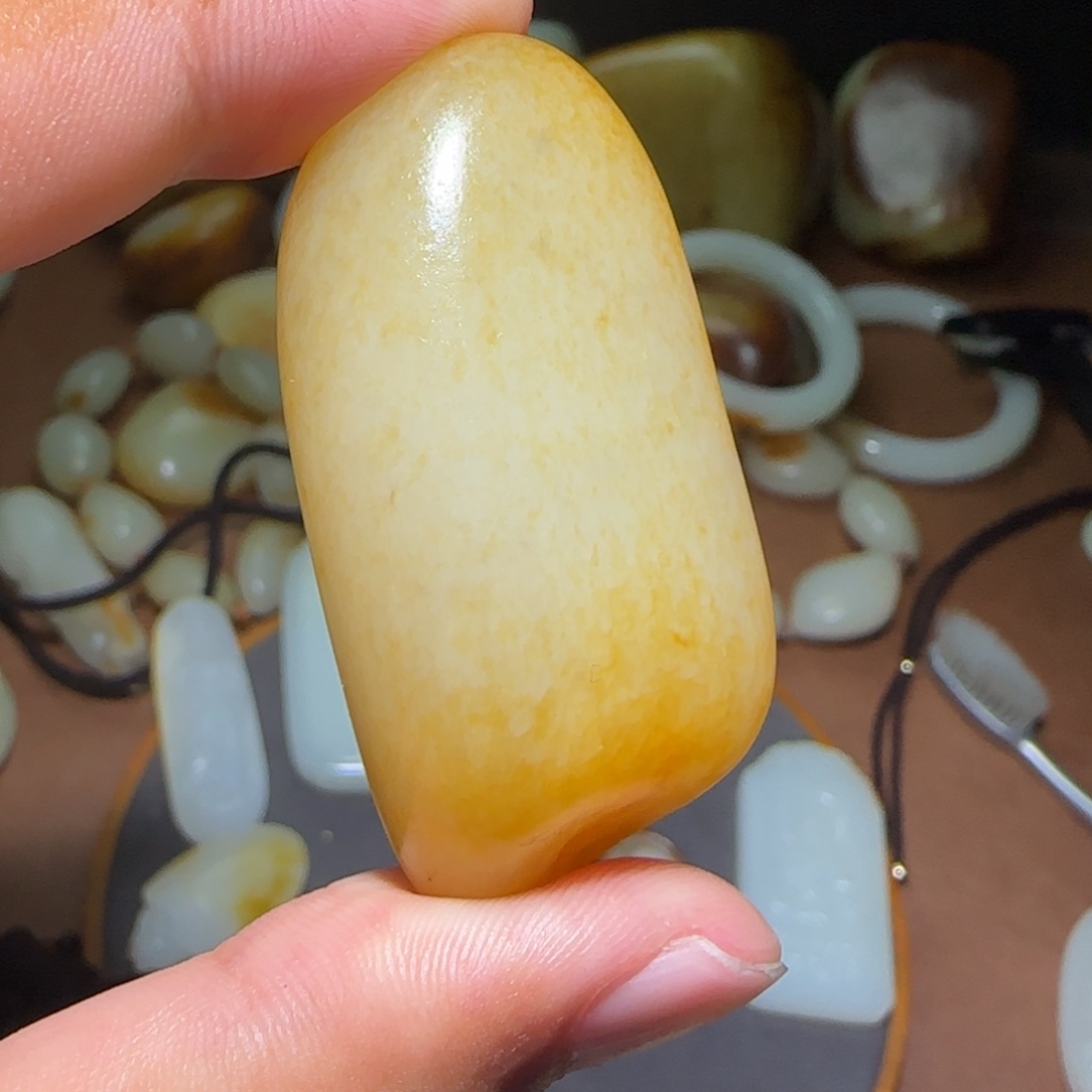 和田玉未镶嵌颈饰旷*
