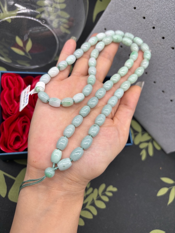 保真天然缅甸A货翡翠果绿桶珠8X10mm玉石挂件绳项链毛衣链百搭款