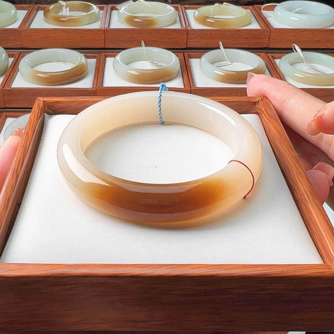 和田玉手镯未镶嵌53