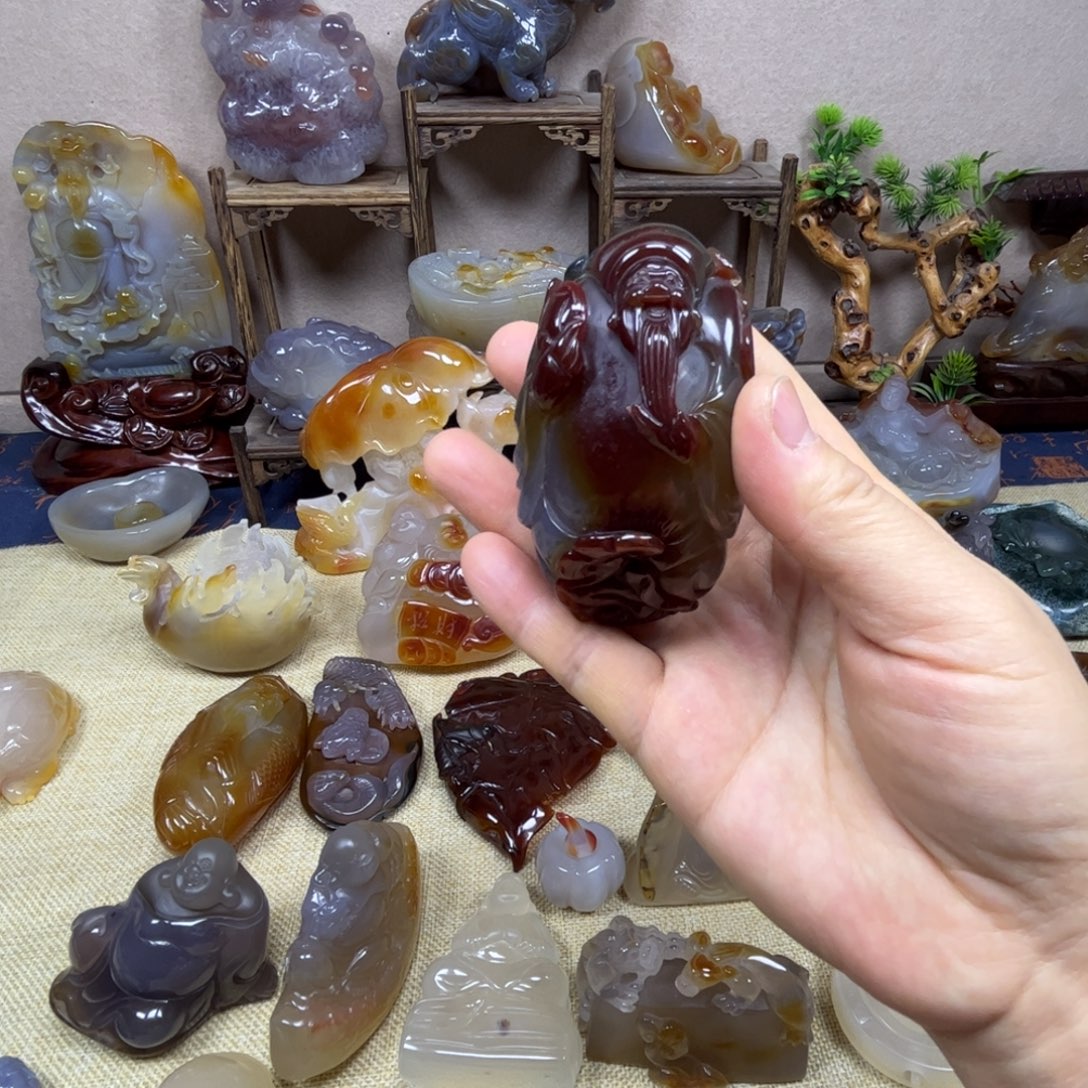 玛瑙/玉髓未镶嵌珠宝奇石