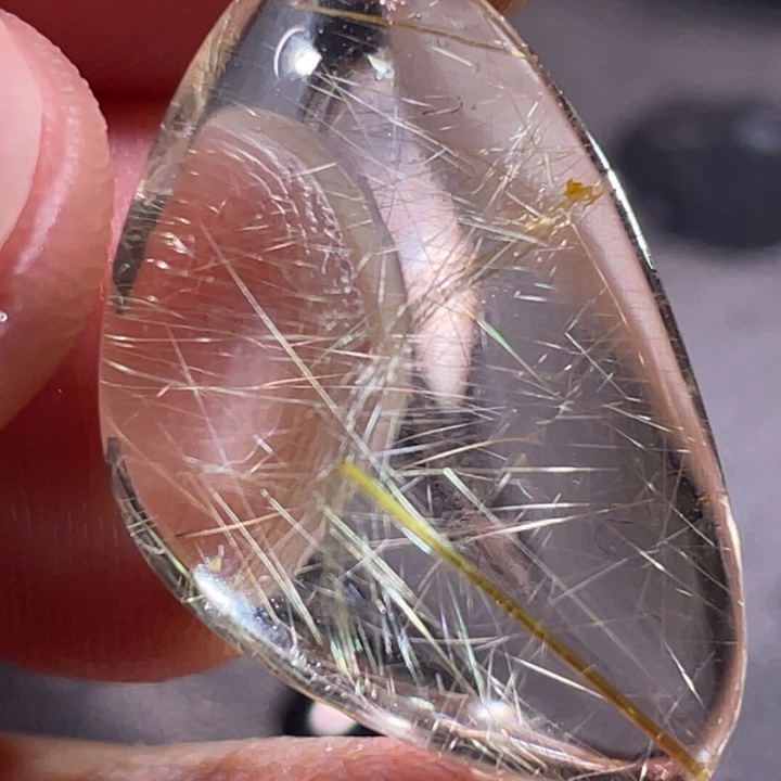 u***u未镶嵌发晶颈饰钛