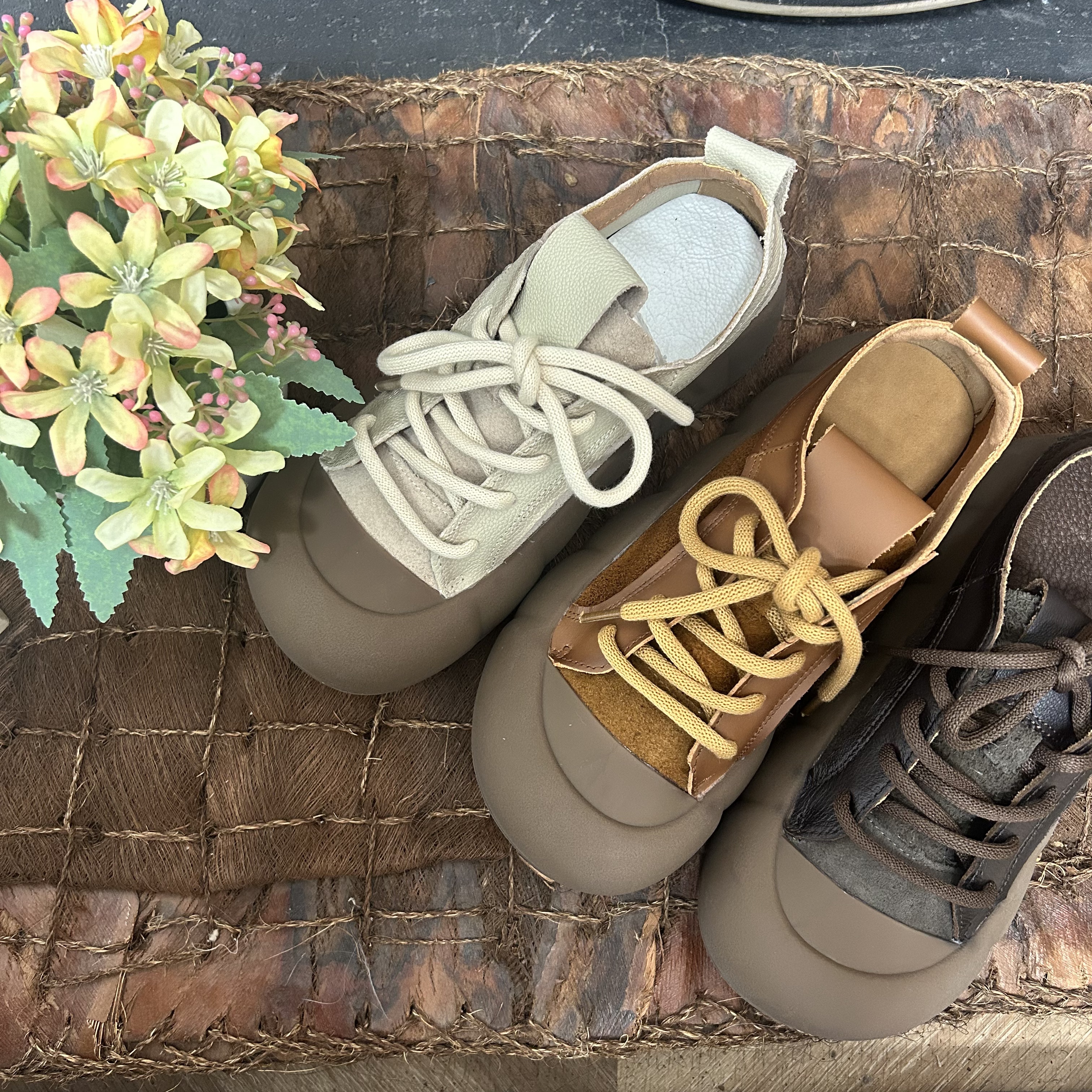 拙手作2025新款头层牛皮韩系时尚女鞋复古休闲系带平底单鞋