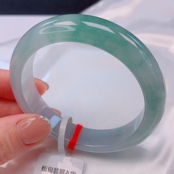 翡翠未镶嵌手镯55。56