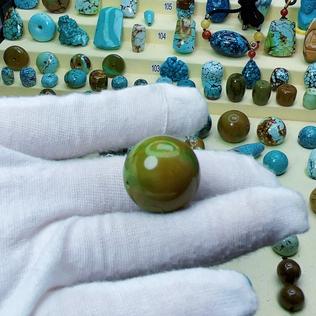 绿松石颈饰未镶嵌泽***翩