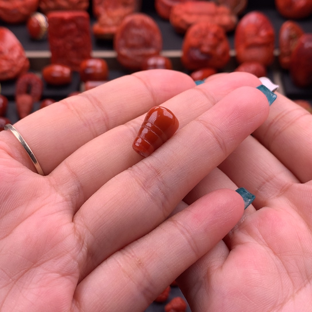 南红玛瑙南红川料九口料三通9.4mm未镶嵌