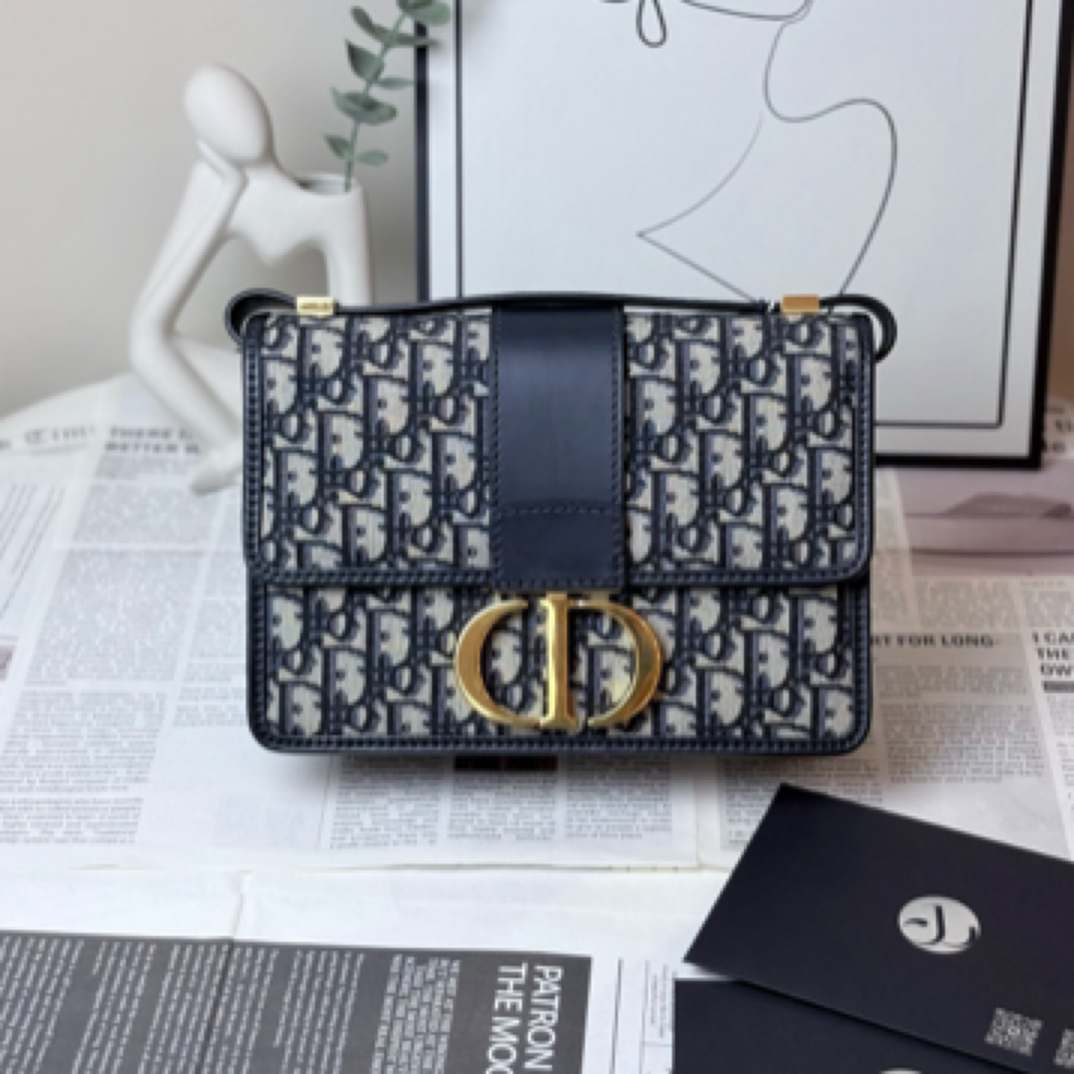 95新 DIOR/迪奥 蒙田30 中号 /JWC17