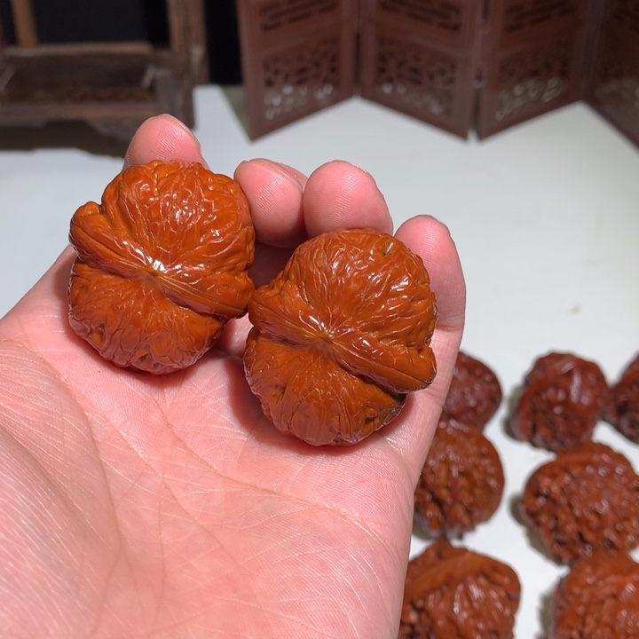 文玩核桃把件耀**元宝40.瑕疵19