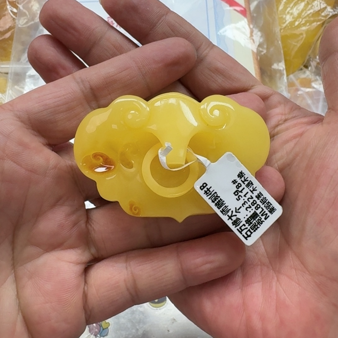 琥珀未镶嵌珠宝奇石190
