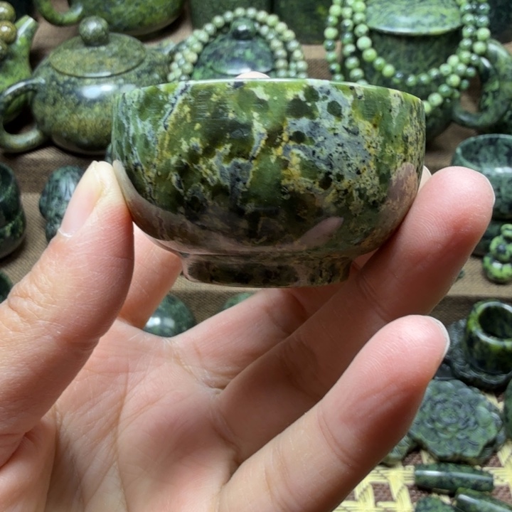 蛇纹石玉未镶嵌药王石能量养生产品