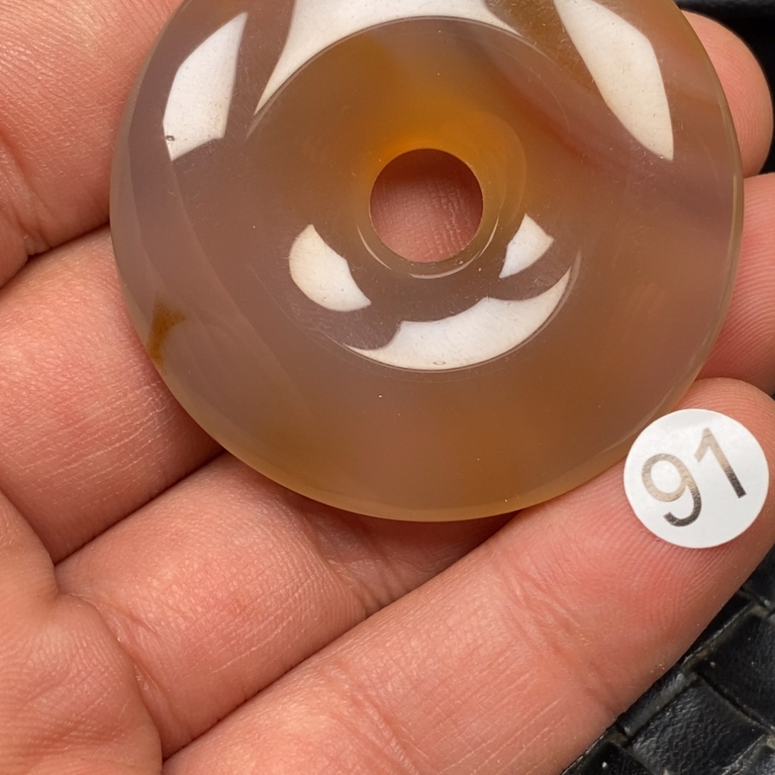 水***扬玛瑙/玉髓未镶嵌颈饰挂件