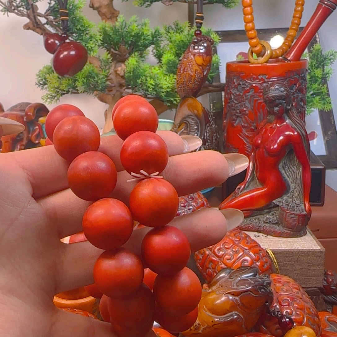 琥珀裸石未镶嵌2.0手串