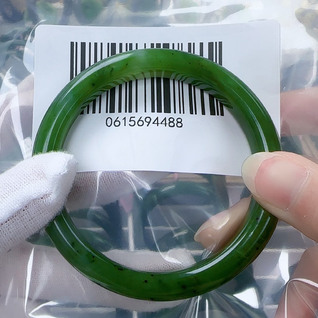 和田玉（碧玉）手镯未镶嵌60