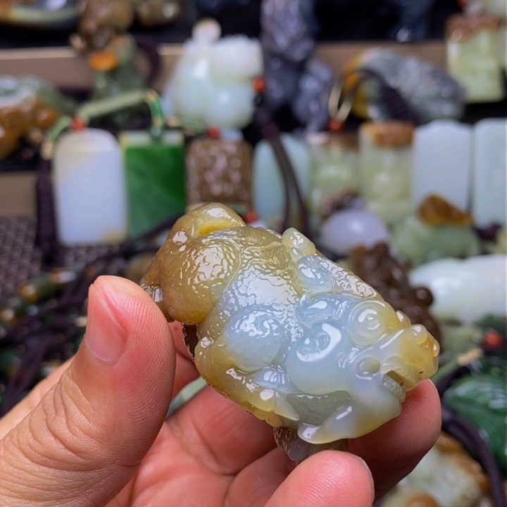 和田玉把件未镶嵌