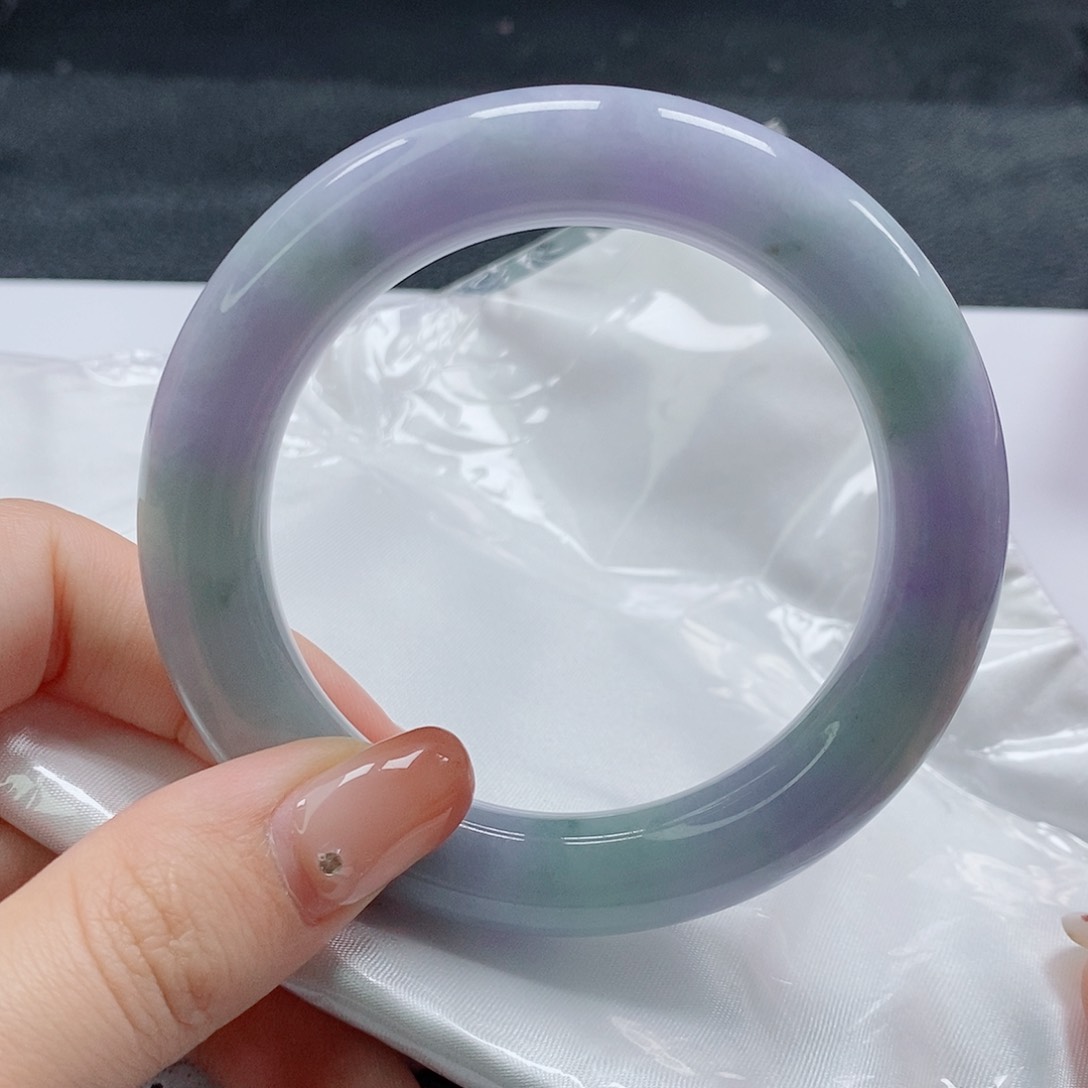 【闪购商品】未镶嵌手镯（圆镯）翡翠474号