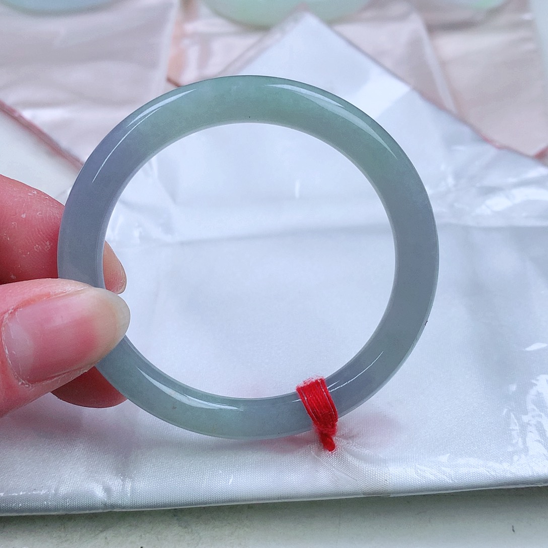 翡翠手镯（圆镯）未镶嵌