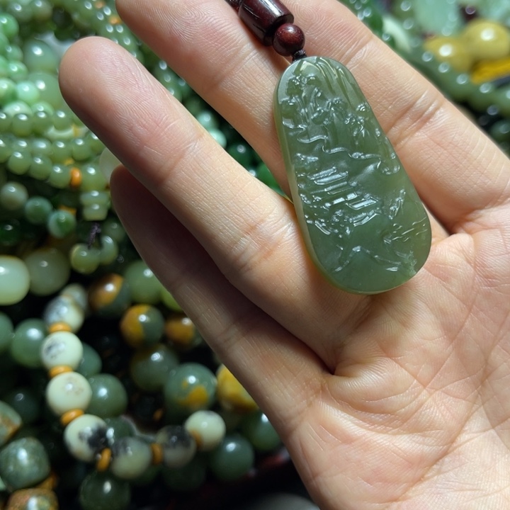 岫岩河磨玉（透闪石质玉）未镶嵌手链