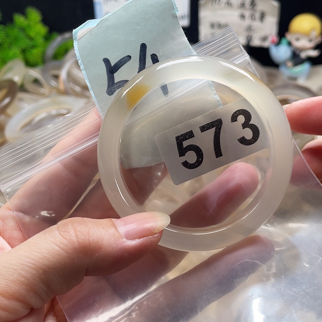 玛瑙/玉髓未镶嵌手镯（圆镯）