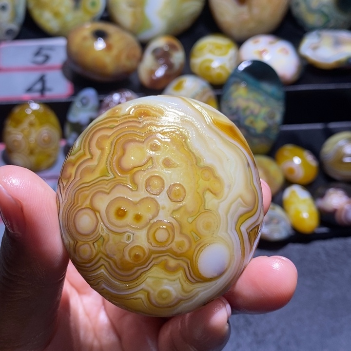 玛瑙/玉髓未镶嵌珠宝奇石152