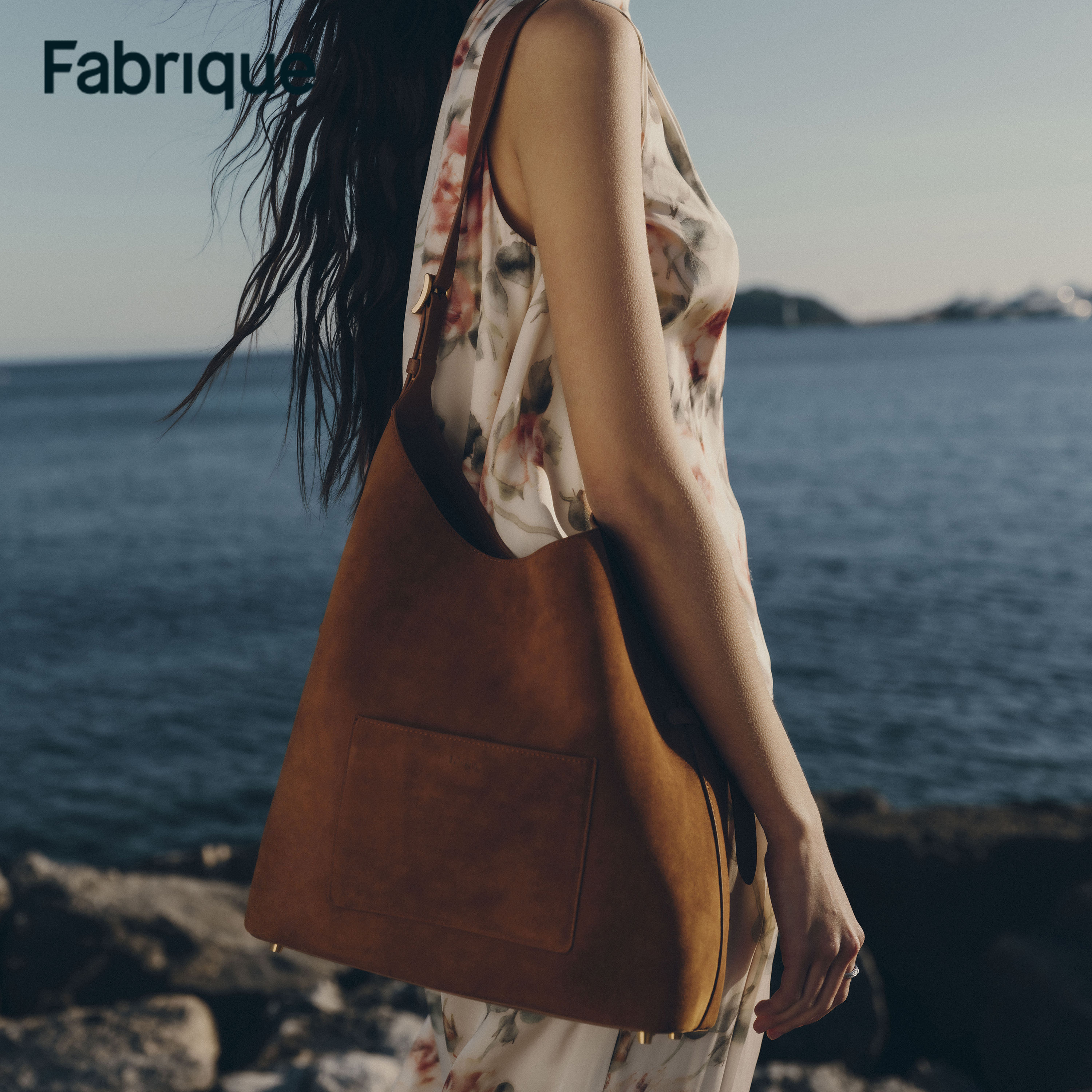 Fabrique Duomo 李施嬅同款【垂耳包】牛皮双扣肩带Hobo包 - 中号