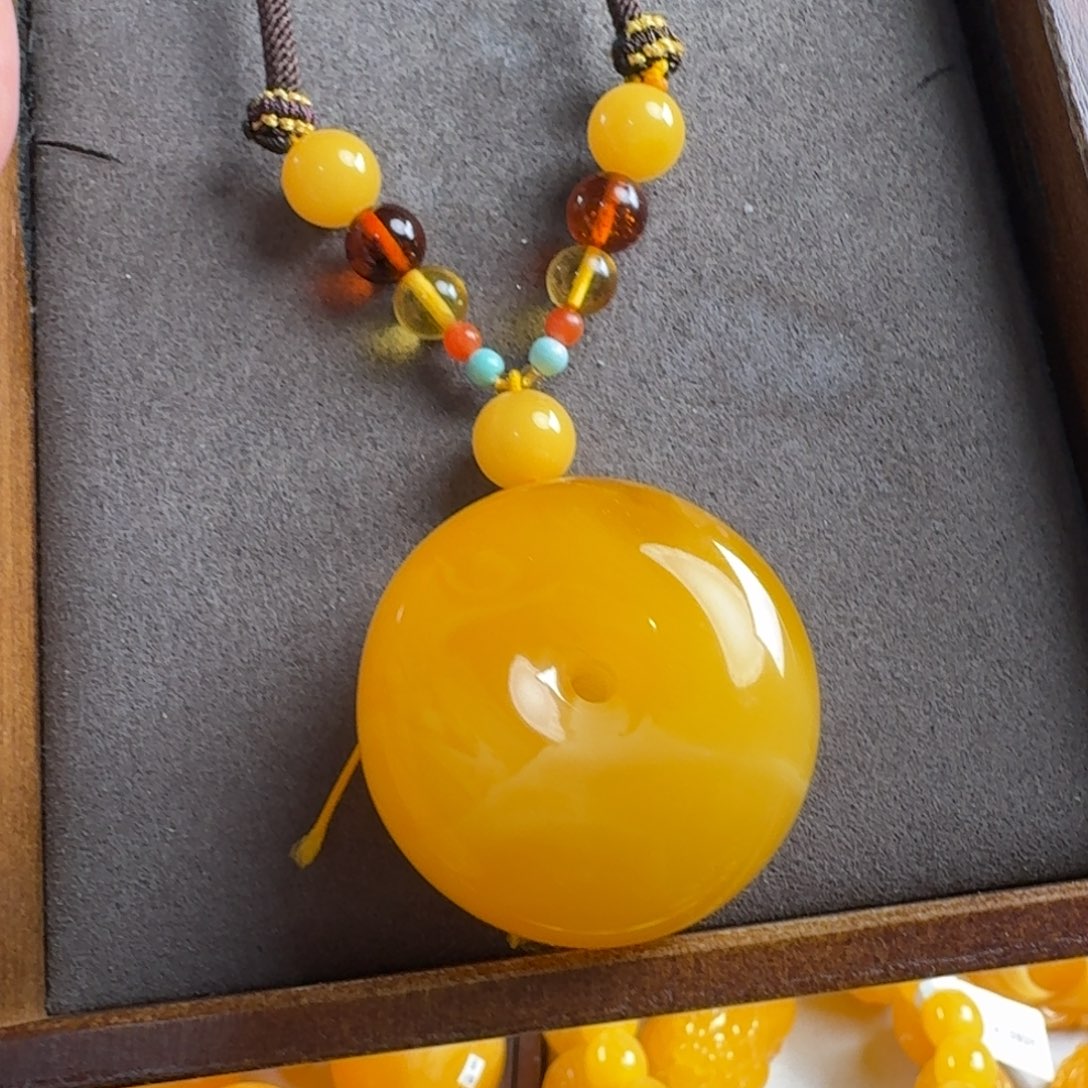 蜜蜡毛衣链未镶嵌