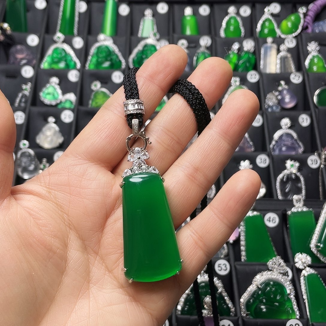 玛瑙/玉髓合金颈饰