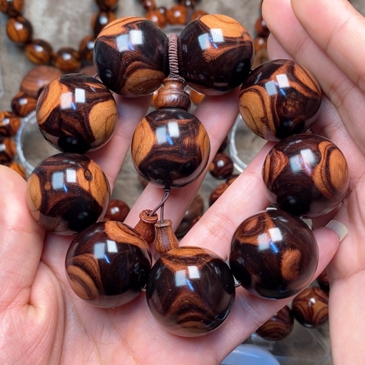 黄花梨/降香黄檀用****6紫油梨成品加工手串