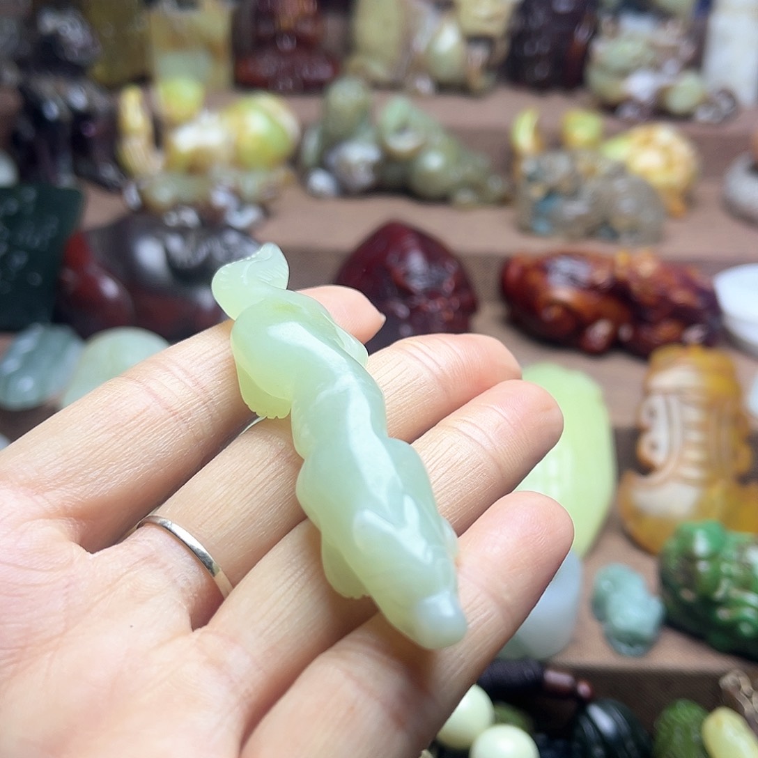 白玉菩提吊坠130。。