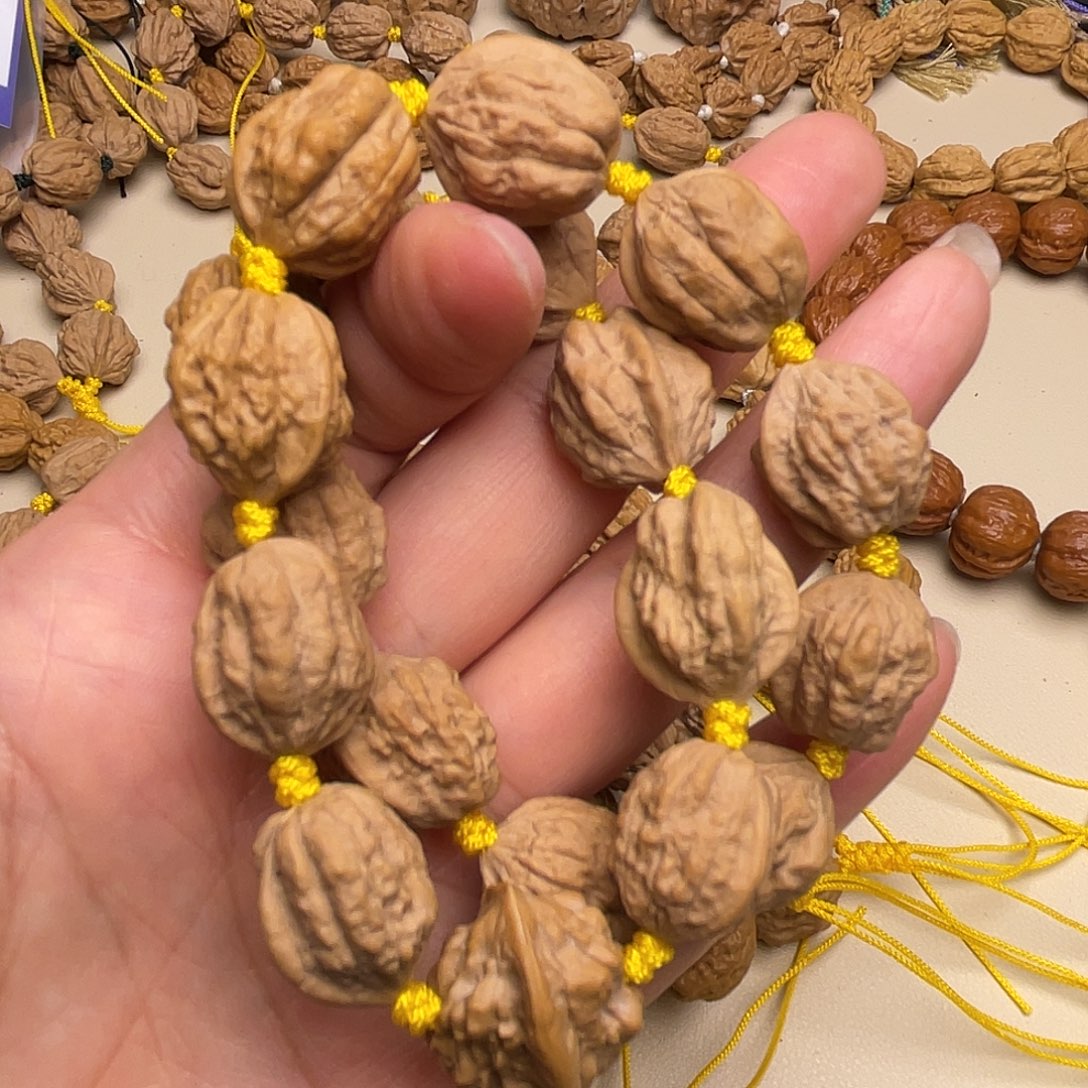 小***白文玩核桃吊坠蛤蟆