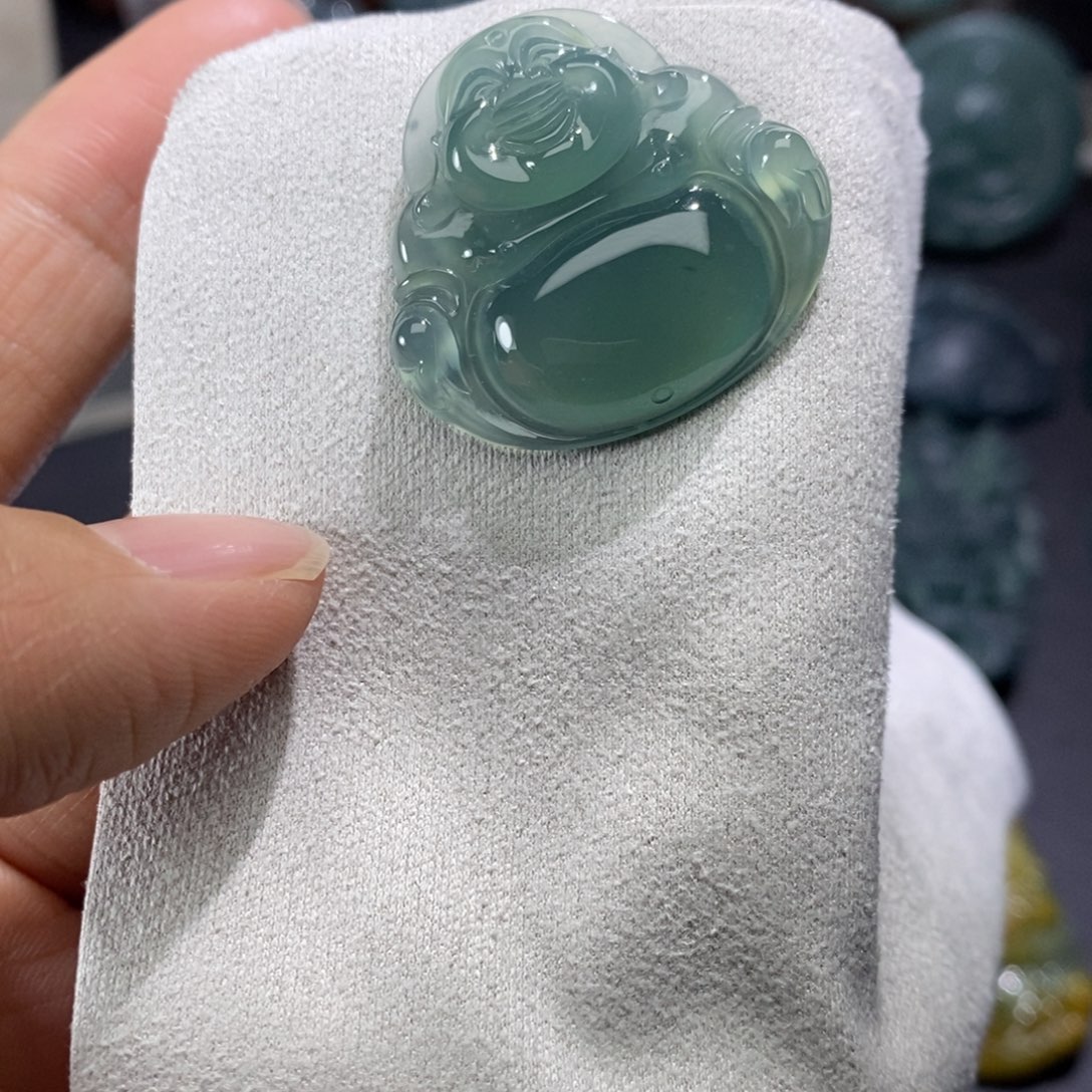 定制翡翠未镶嵌佛公