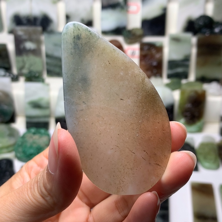 康***宁独山玉未镶嵌颈饰