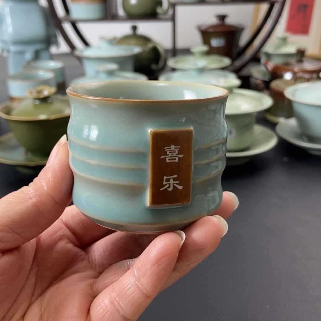 吴***为仿古釉竹节杯福利款