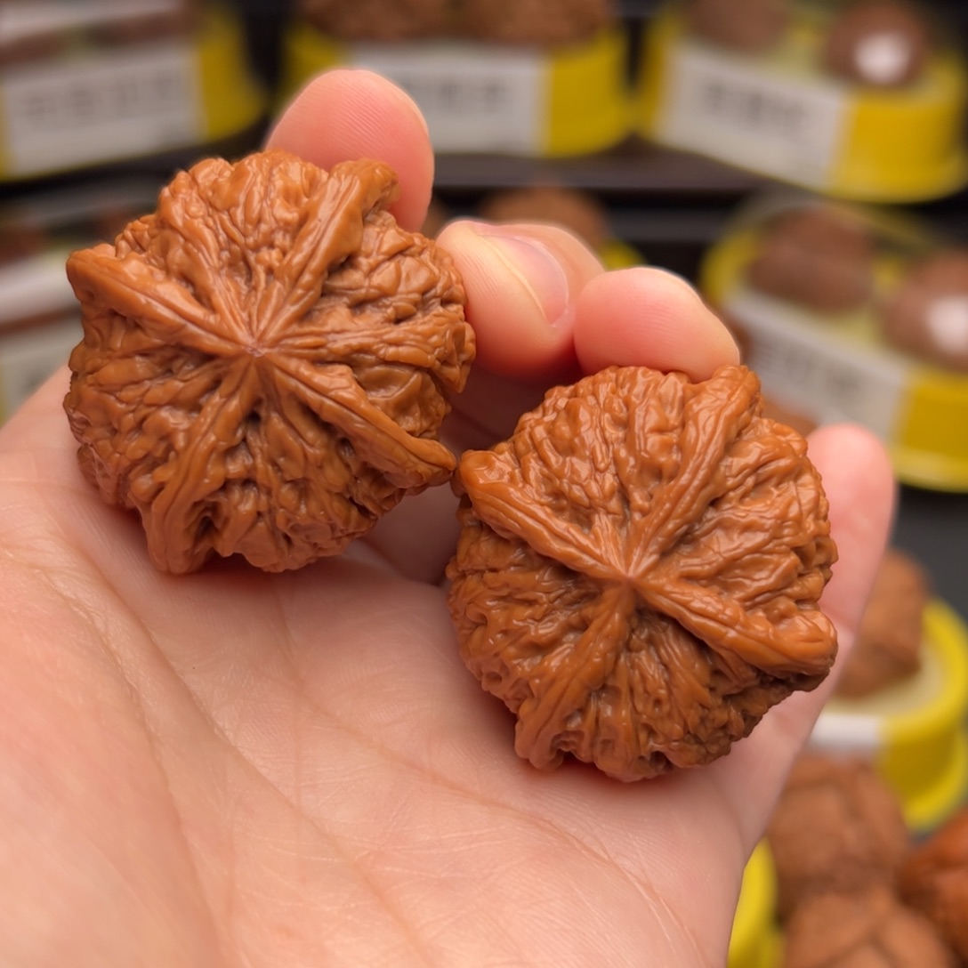 文玩核桃吊坠雨花石