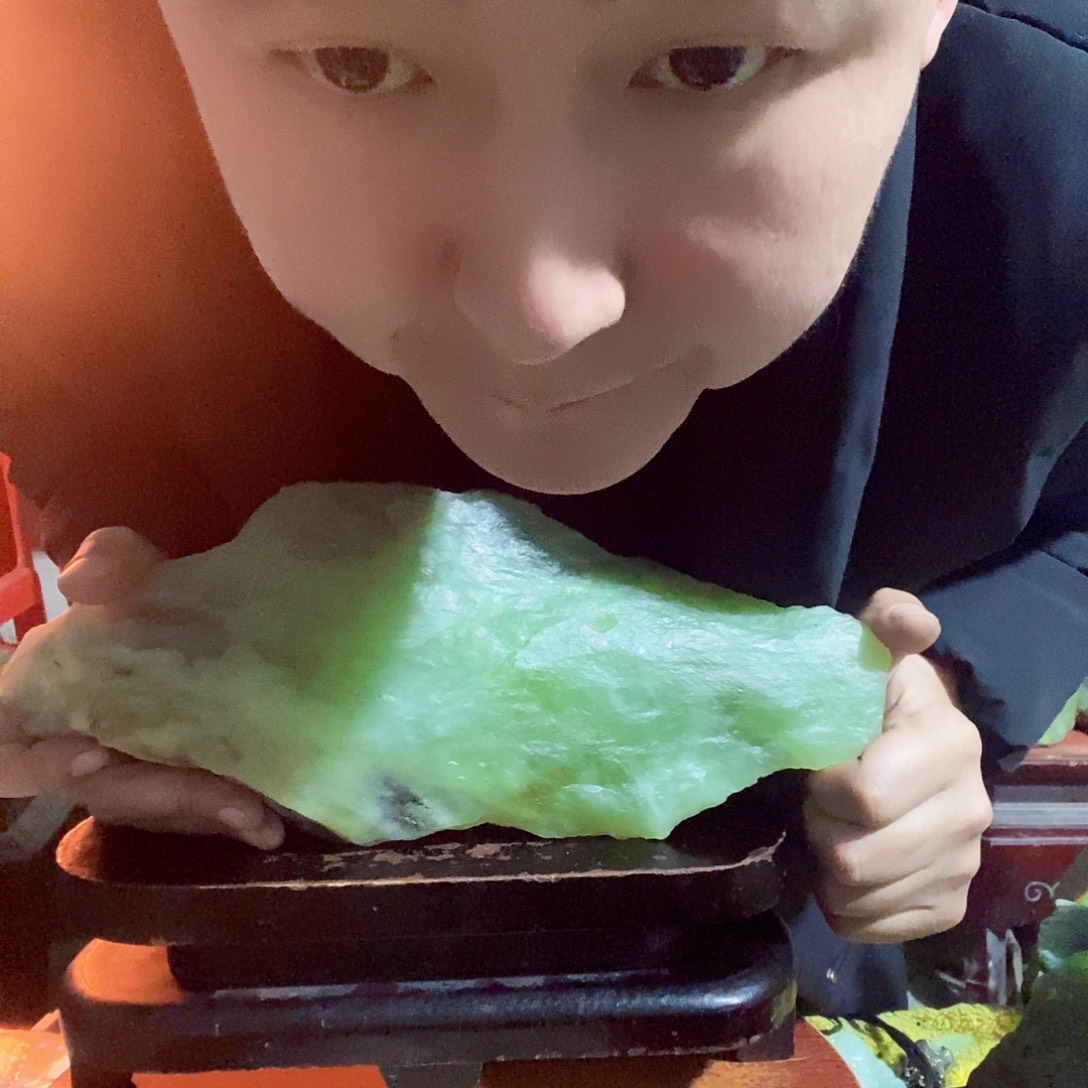 蛇纹石玉未镶嵌珠宝半成品