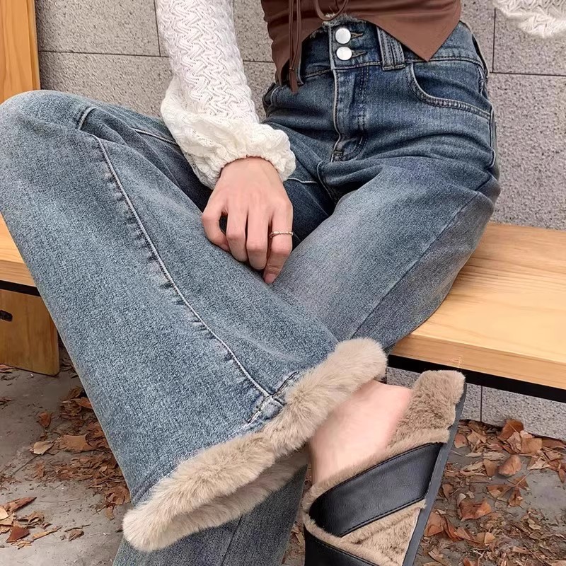 大码女装冬季加绒新款毛边微喇牛仔裤女胖mm显瘦高腰马蹄拖地长裤